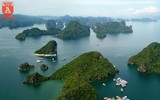 Ngắm Vịnh Hạ Long tuyệt đẹp từ trên cao